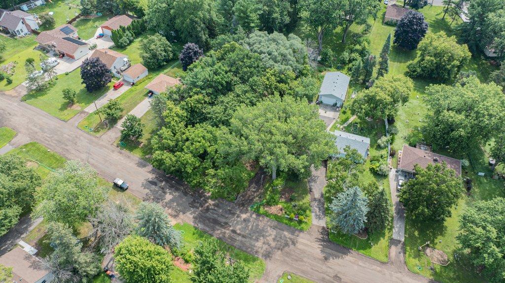 1984 Prosperity Road Maplewood, MN 55109 - Photo 7 of 8