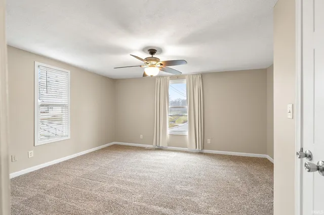 $214,900 | 183 West Vine Street, Roanoke, IN 46783