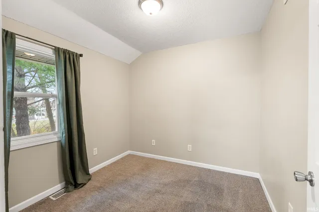 $214,900 | 183 West Vine Street, Roanoke, IN 46783