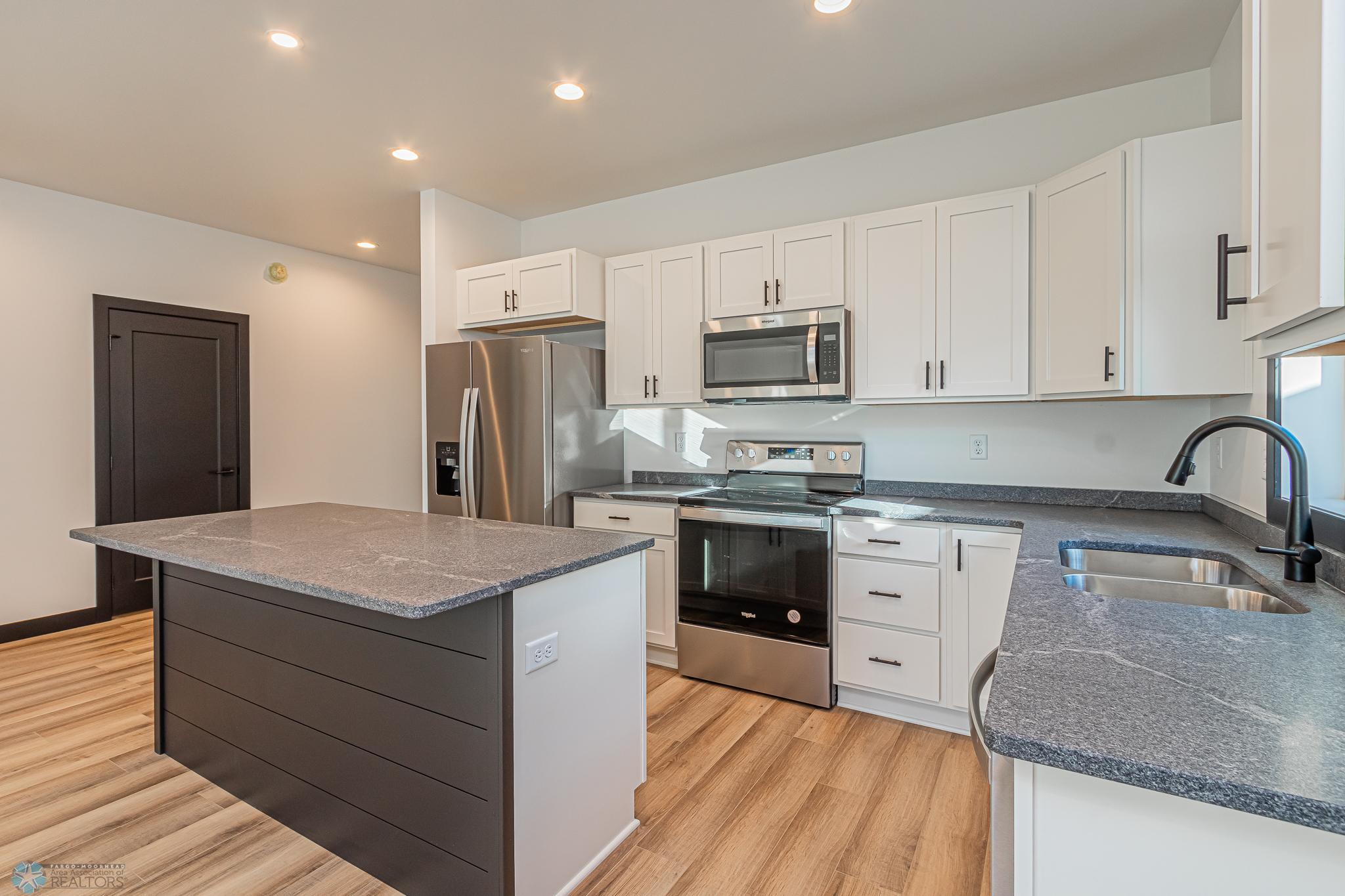 703 10th Street Northwest Frazee, MN 56544 - Photo 6 of 27