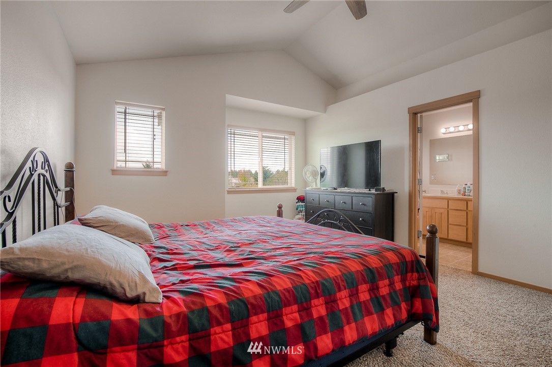 18140 Joseph Drive Southwest Rochester, WA 98579 - Photo 17 of 22