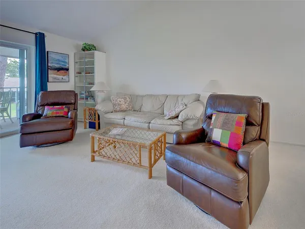 $199,999 | 1405 Pine Lake Drive, Unit 5, Venice, FL 34285