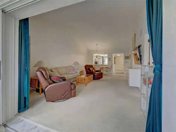 $199,999 | 1405 Pine Lake Drive, Unit 5, Venice, FL 34285