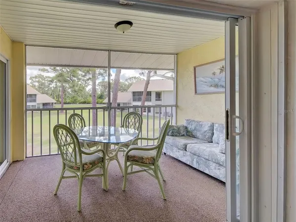 $199,999 | 1405 Pine Lake Drive, Unit 5, Venice, FL 34285
