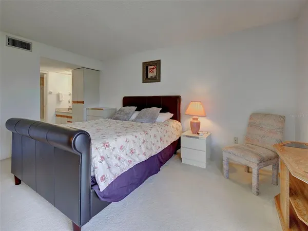 $199,999 | 1405 Pine Lake Drive, Unit 5, Venice, FL 34285