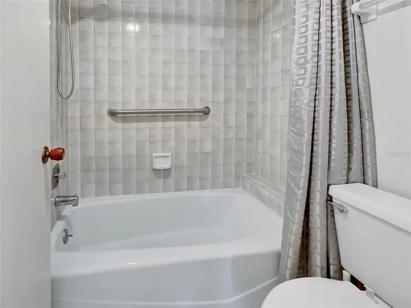 $199,999 | 1405 Pine Lake Drive, Unit 5, Venice, FL 34285