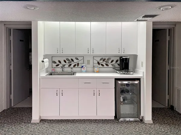 $199,999 | 1405 Pine Lake Drive, Unit 5, Venice, FL 34285