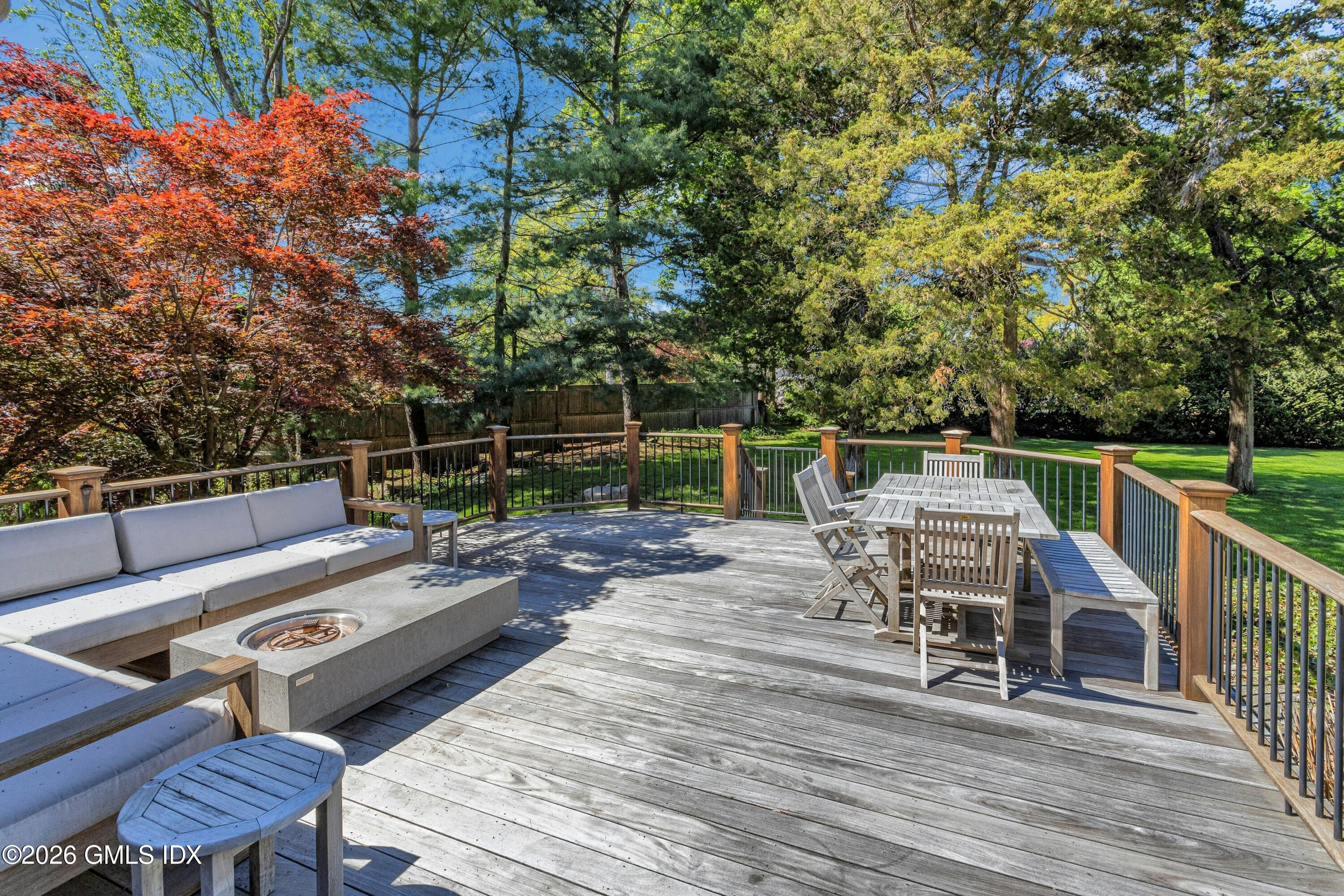 249 Shore Road Greenwich, CT 06830 - Photo 19 of 24 038-492374-_X0A6583_14622685
