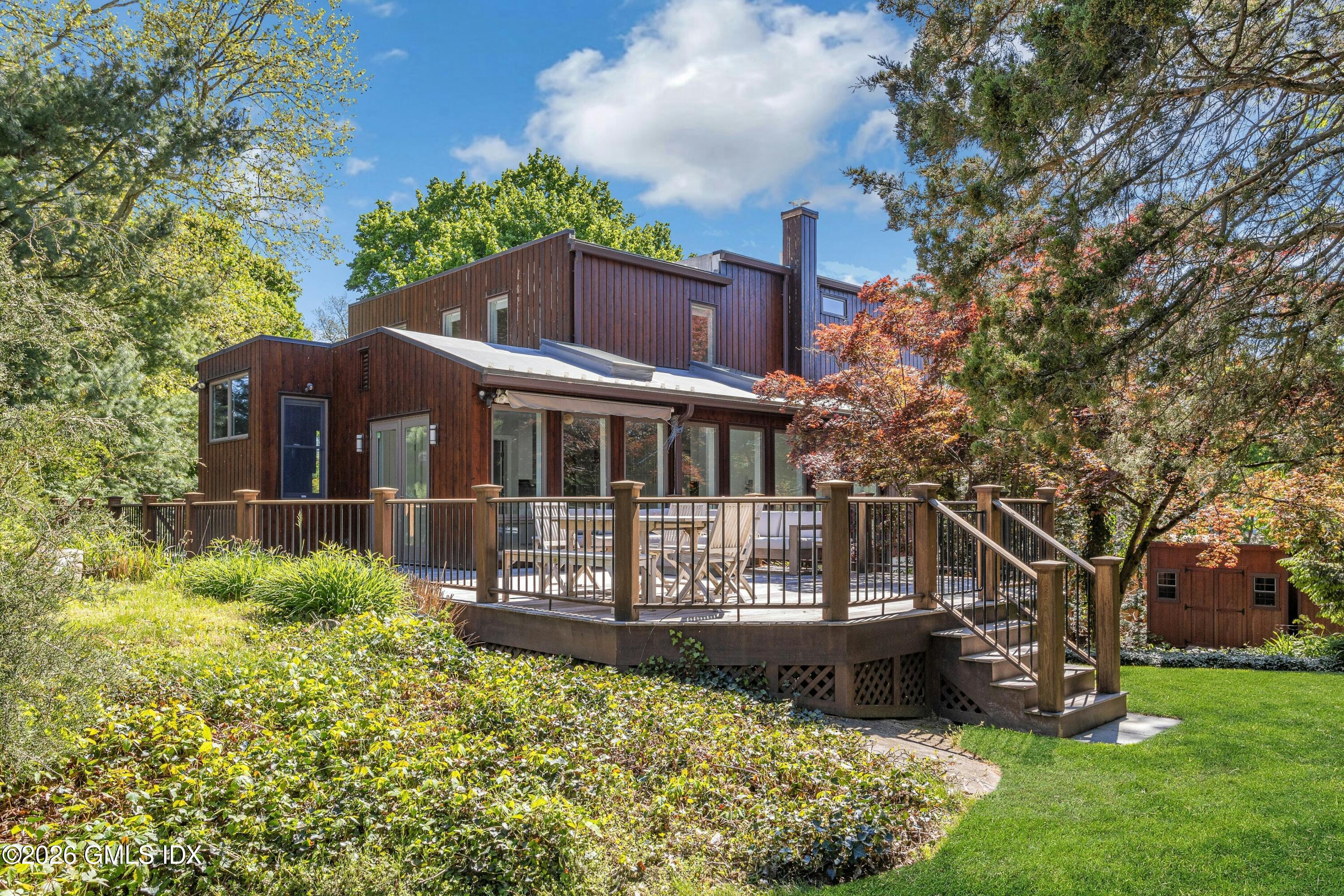 249 Shore Road Greenwich, CT 06830 - Photo 20 of 24 042-492374-_X0A6586_14622694
