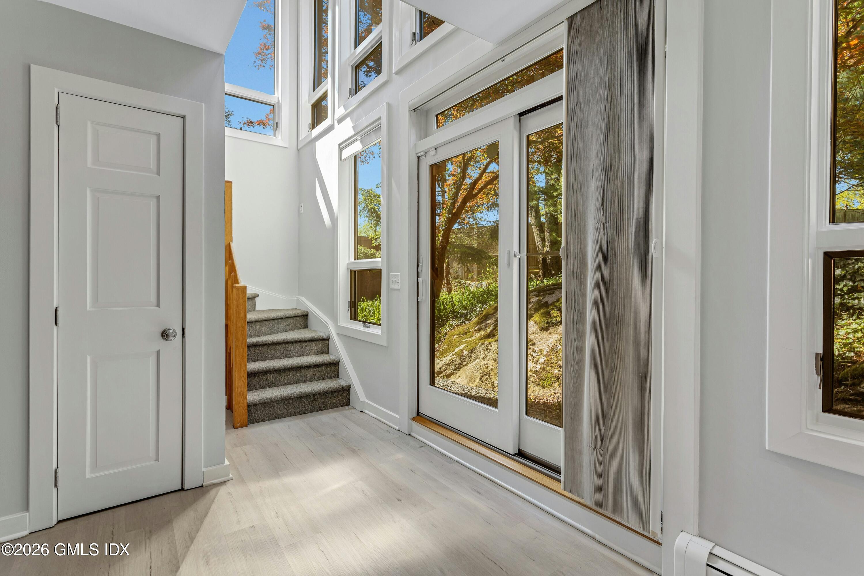 249 Shore Road Greenwich, CT 06830 - Photo 10 of 24 035-492374-_X0A6574_14622680