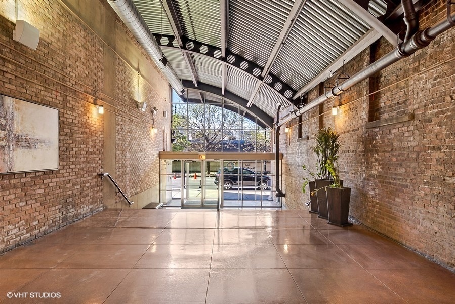 500 South Clinton Street, Unit 404 Chicago, IL 60607 - Photo 3 of 46