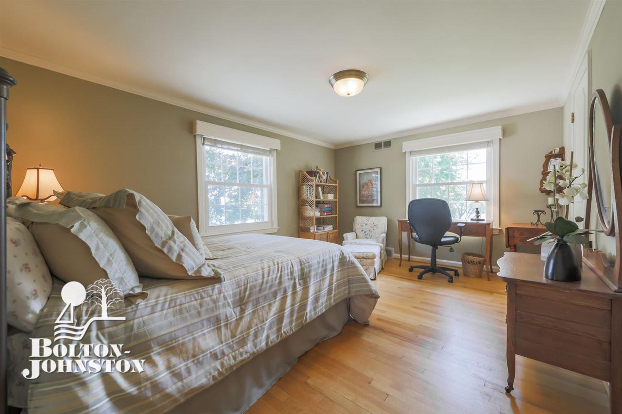 227 Lake Shore Road Grosse Pointe, MI 48236 - Photo 26 of 48 Bedroom #2