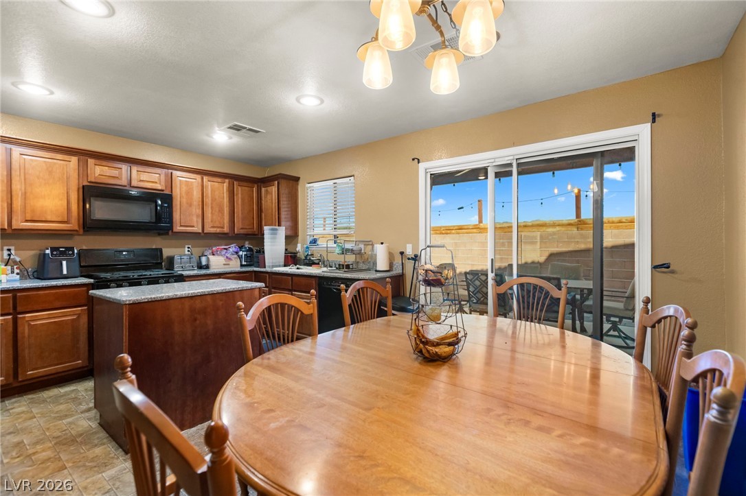 2012 Houdini Street Henderson, NV 89002 - Photo 11 of 40