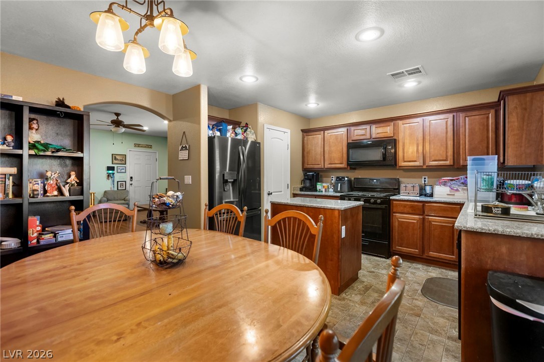 2012 Houdini Street Henderson, NV 89002 - Photo 13 of 40