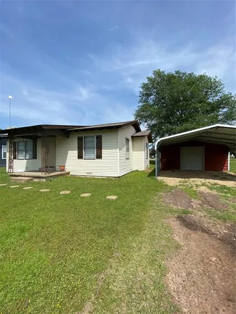 $1,195 | 1260 Vz County Road 1810, Grand Saline, TX 75140