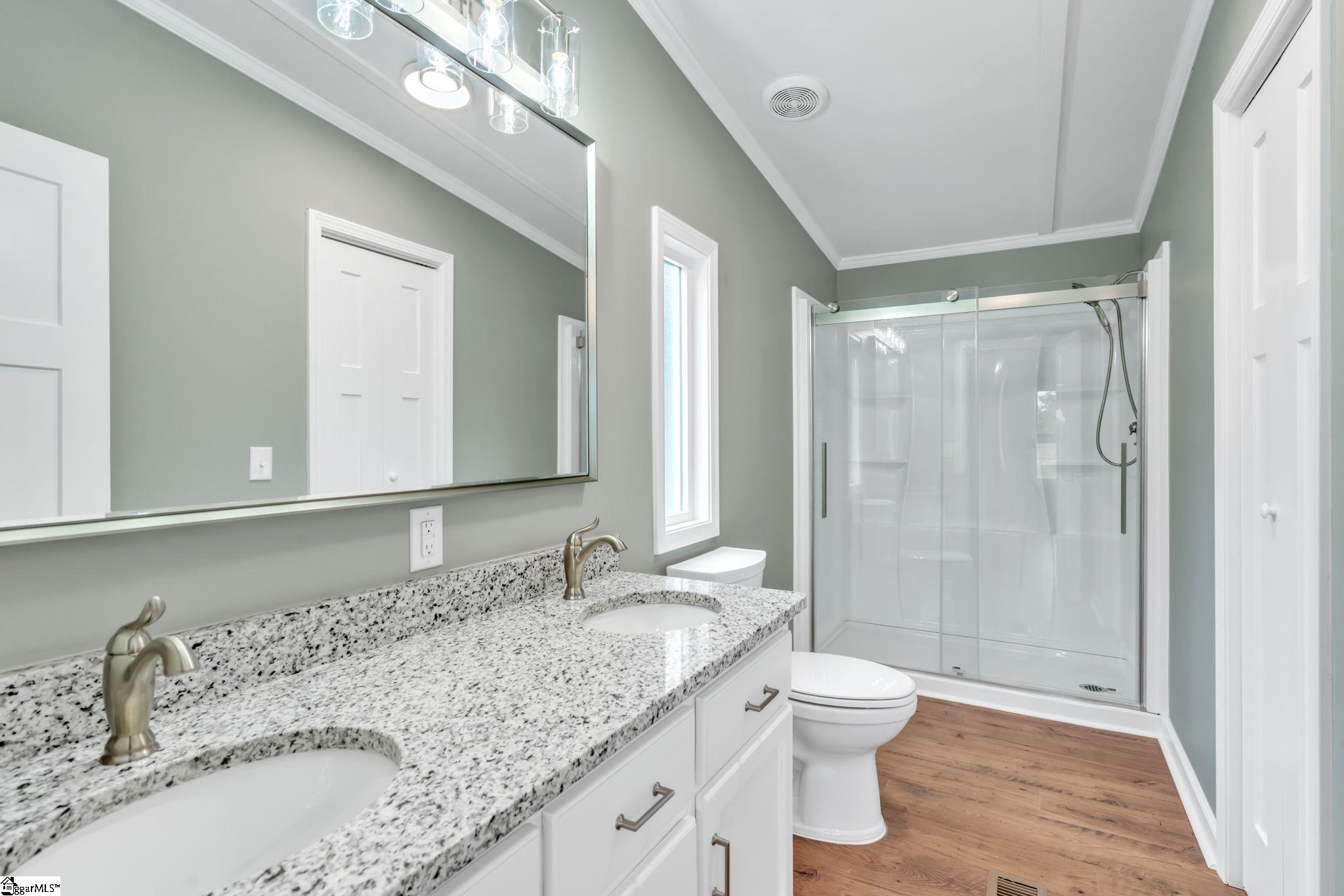 423 Valleybrook Lane Greer, SC 29651 - Photo 15 of 31 Gallery Image 15