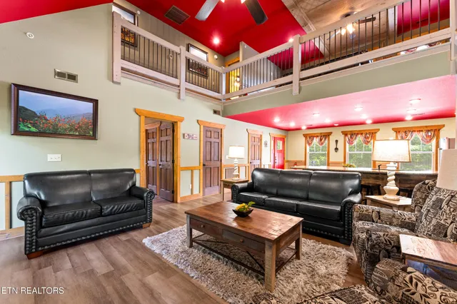 $1,249,000 | 1123 Anastasia Way, Gatlinburg, TN 37738