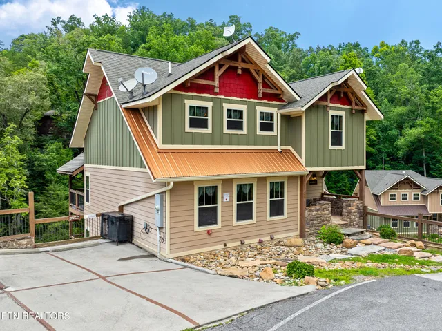 $1,249,000 | 1123 Anastasia Way, Gatlinburg, TN 37738
