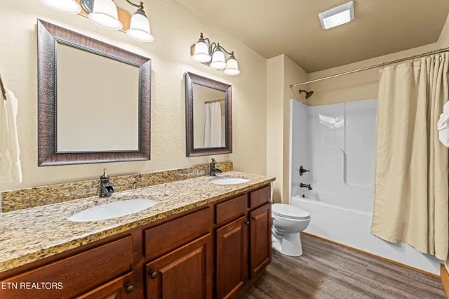 $1,249,000 | 1123 Anastasia Way, Gatlinburg, TN 37738