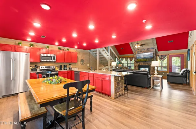 $1,249,000 | 1123 Anastasia Way, Gatlinburg, TN 37738