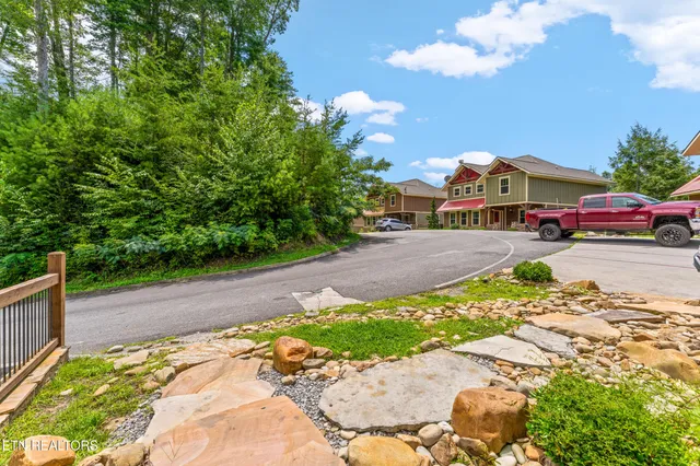$1,249,000 | 1123 Anastasia Way, Gatlinburg, TN 37738