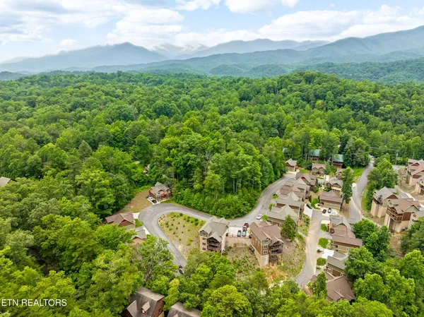 $1,200,000 | 1123 Anastasia Way, Gatlinburg, TN 37738