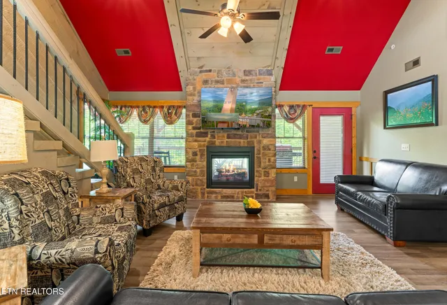 $1,249,000 | 1123 Anastasia Way, Gatlinburg, TN 37738