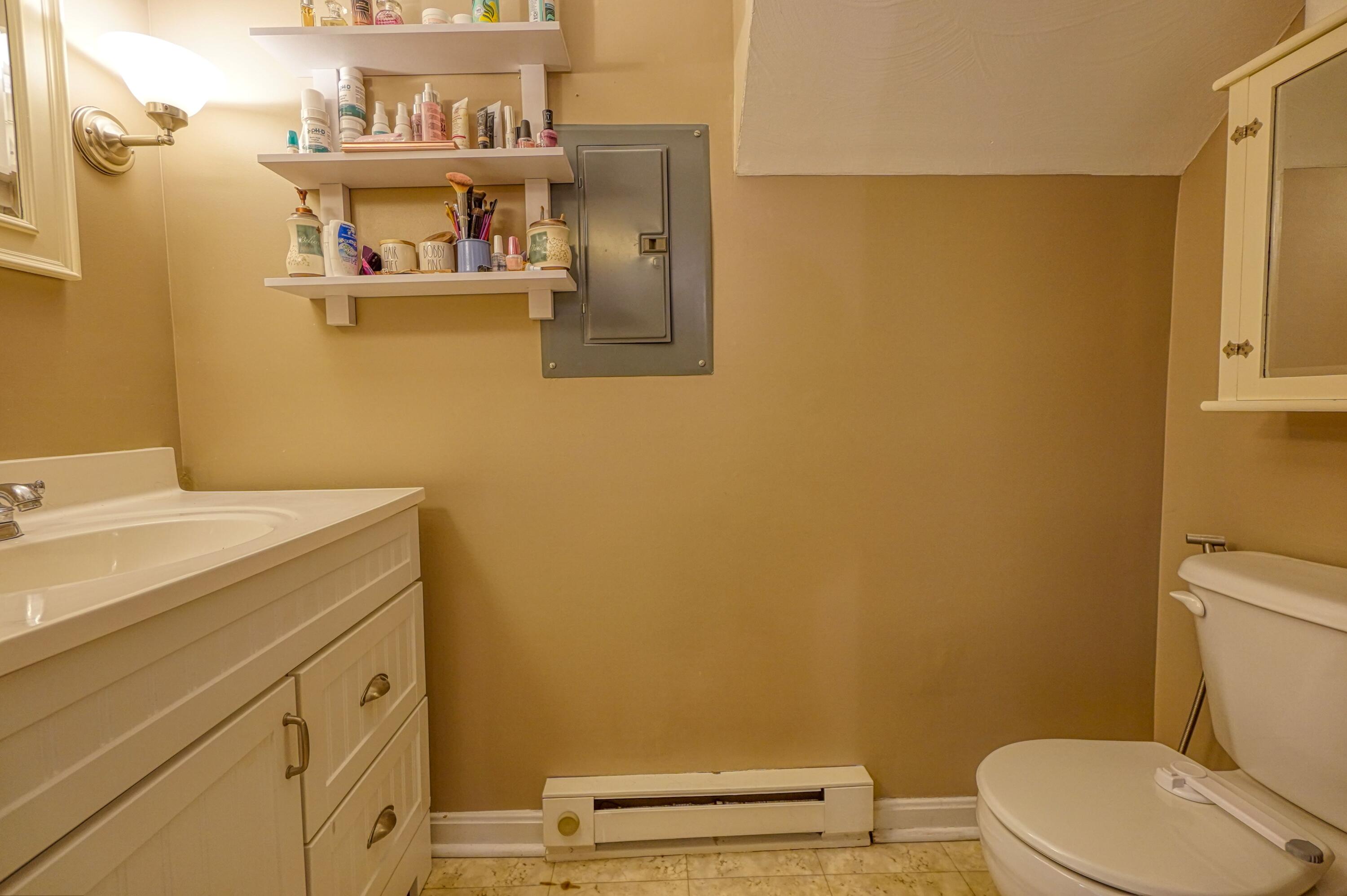 52 Baldwin Drive, Unit 52 Bangor, ME 04401 - Photo 10 of 20 Half Bathroom 1