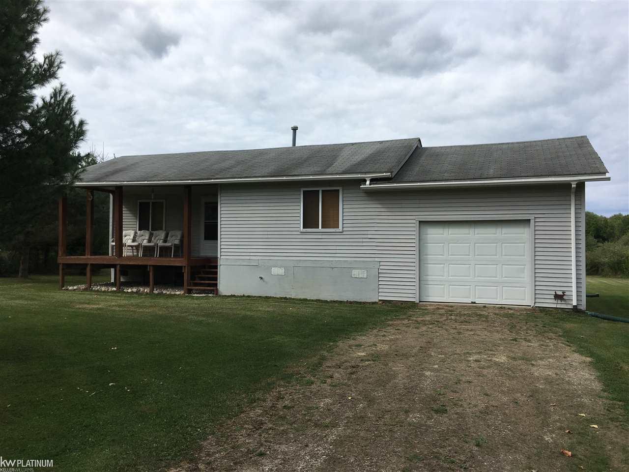 6267 Mann Road Carsonville, MI 48419 - Photo 2 of 21 31393051-1.JPG
