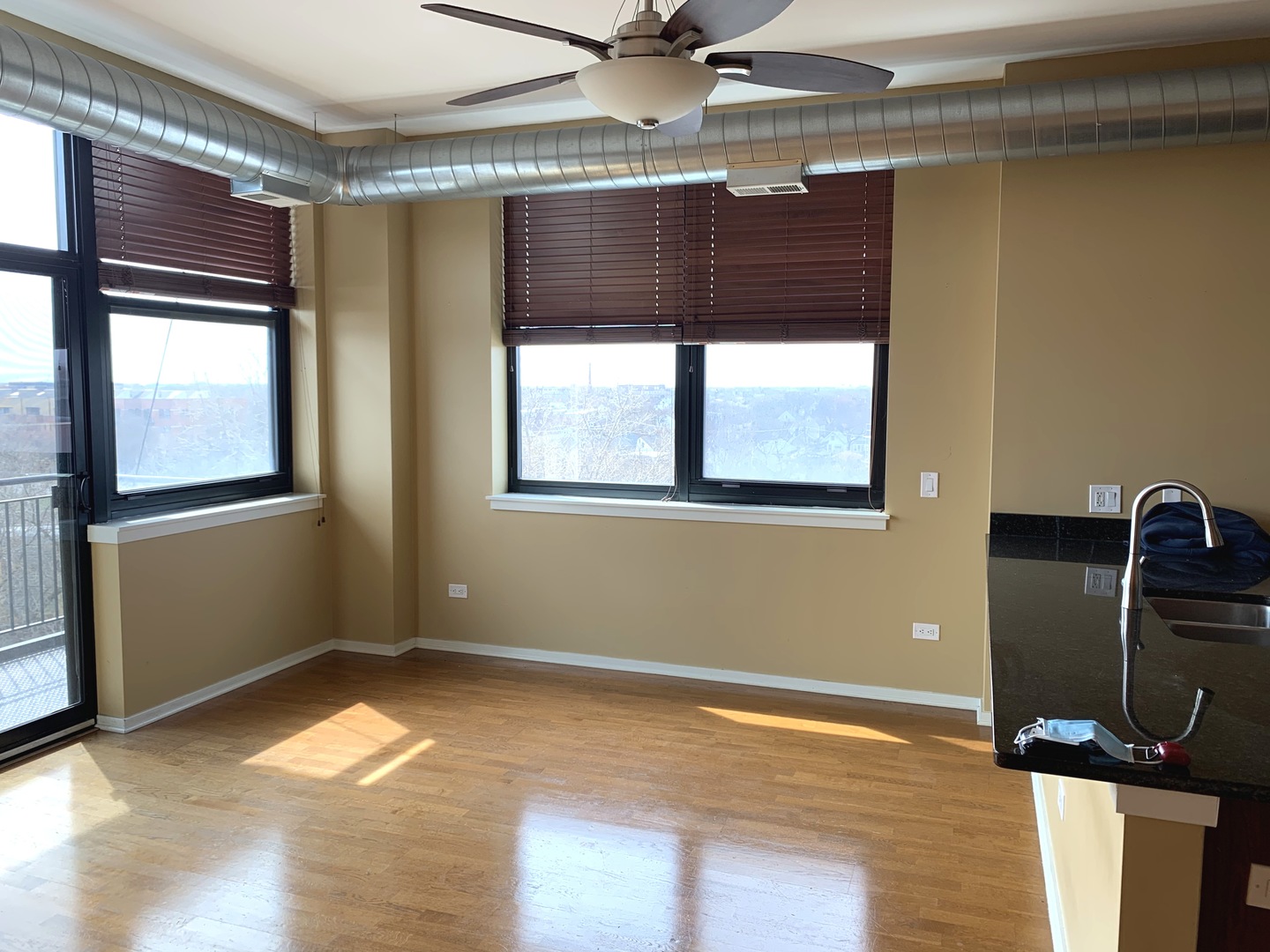2323 West Pershing Road, Unit 522 Chicago, IL 60609 - Photo 5 of 24 Gallery Image 5