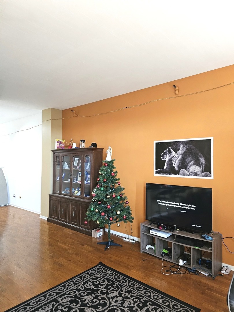 2323 West Pershing Road, Unit 522 Chicago, IL 60609 - Photo 9 of 24 Gallery Image 9