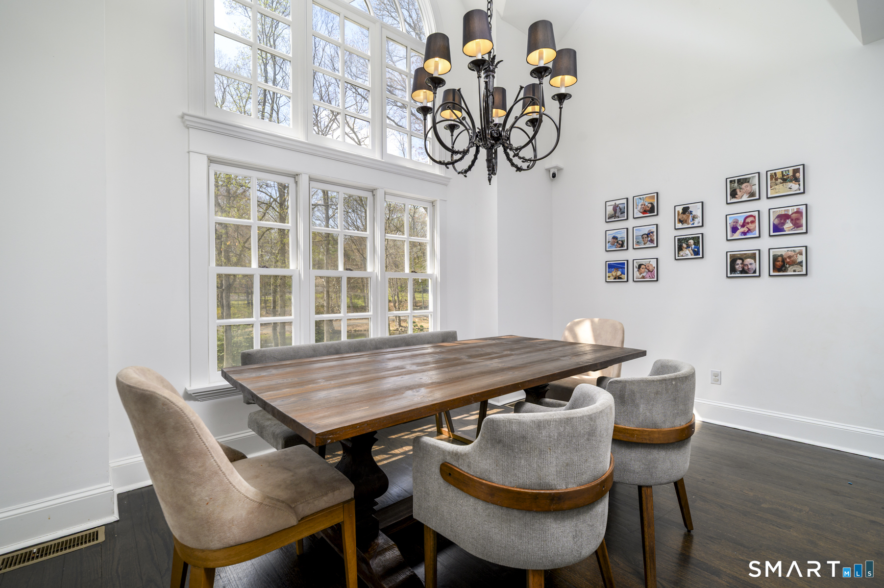 333 Rock Rimmon Road Stamford, CT 06903 - Photo 13 of 40 Eat in kitchen space with vaulted ceilings and two-story windows