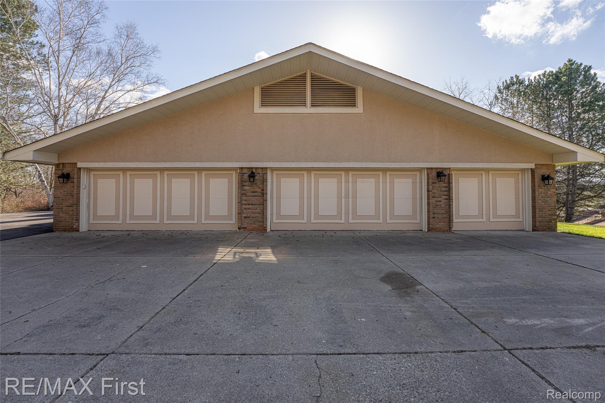 788 Dutton Road Rochester, MI 48306 - Photo 73 of 76 73.jpg