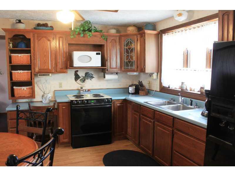 5948 South High School Road Indianapolis, IN 46221 - Photo 8 of 24 Gallery Image 8