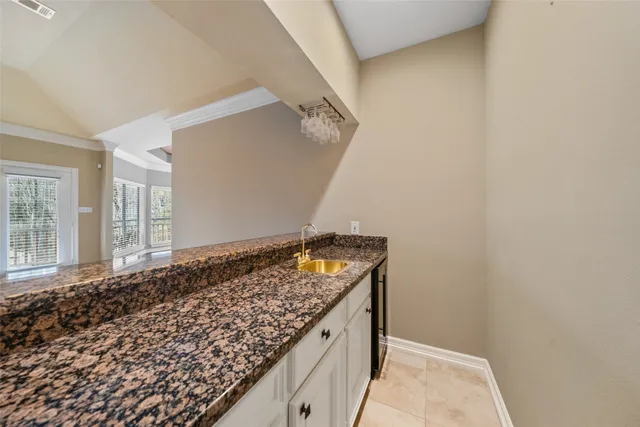 a view of utility room