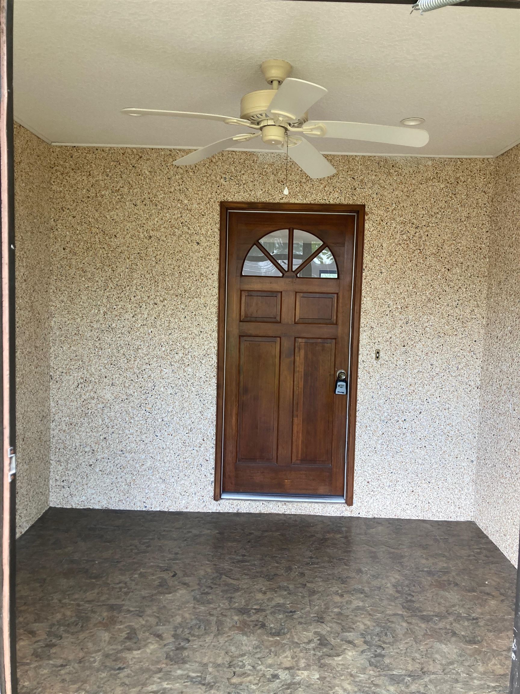 356 Cypress Road St. Augustine, FL 32086 - Photo 28 of 40 a view of a hallway