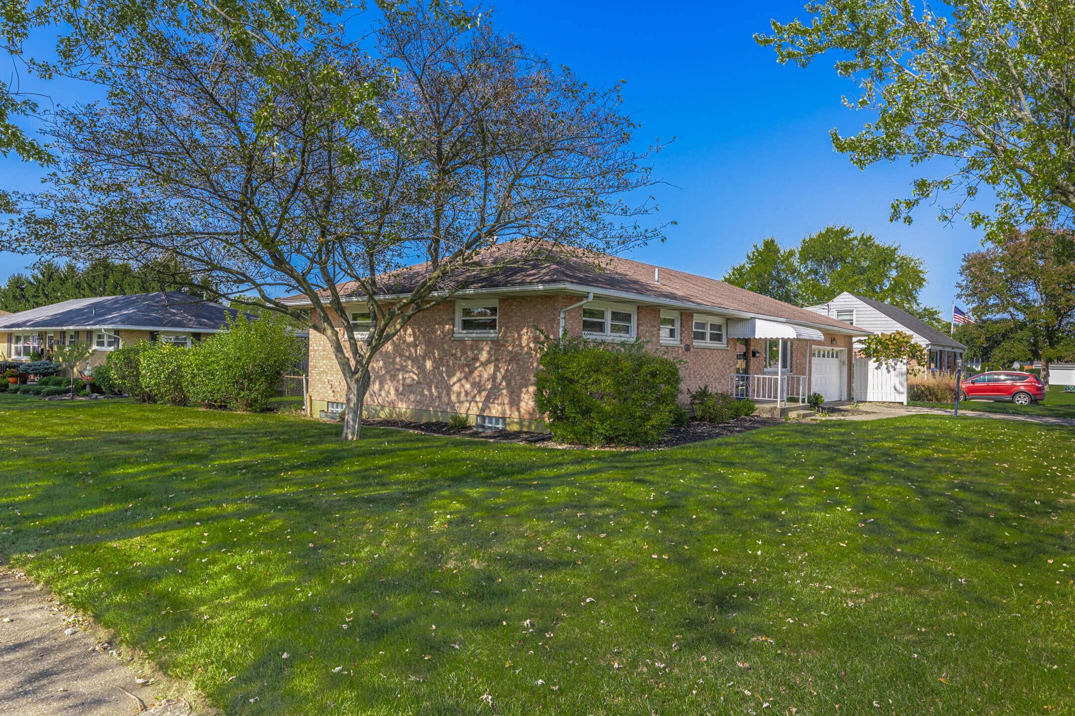 4335 Helena Court Springfield, OH 45503 - Photo 2 of 37