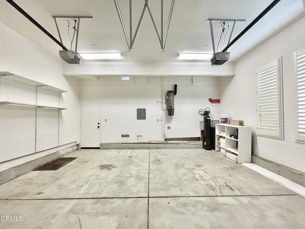 1702 Aleutian Way Oxnard, CA 93035 - Photo 11 of 73