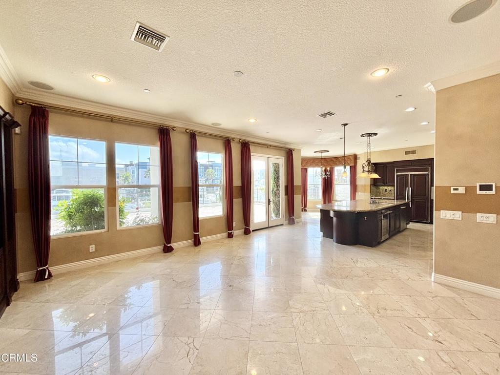 1702 Aleutian Way Oxnard, CA 93035 - Photo 27 of 73