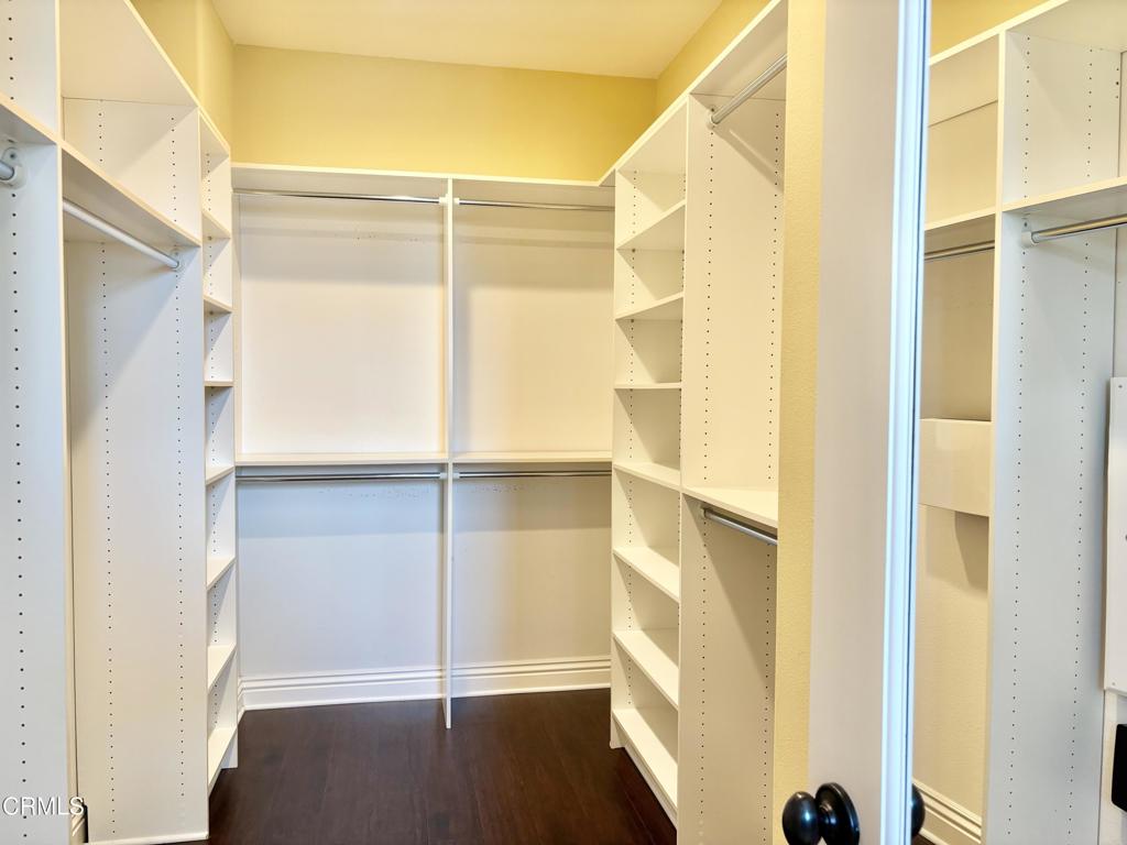 1702 Aleutian Way Oxnard, CA 93035 - Photo 43 of 73 a view of front door