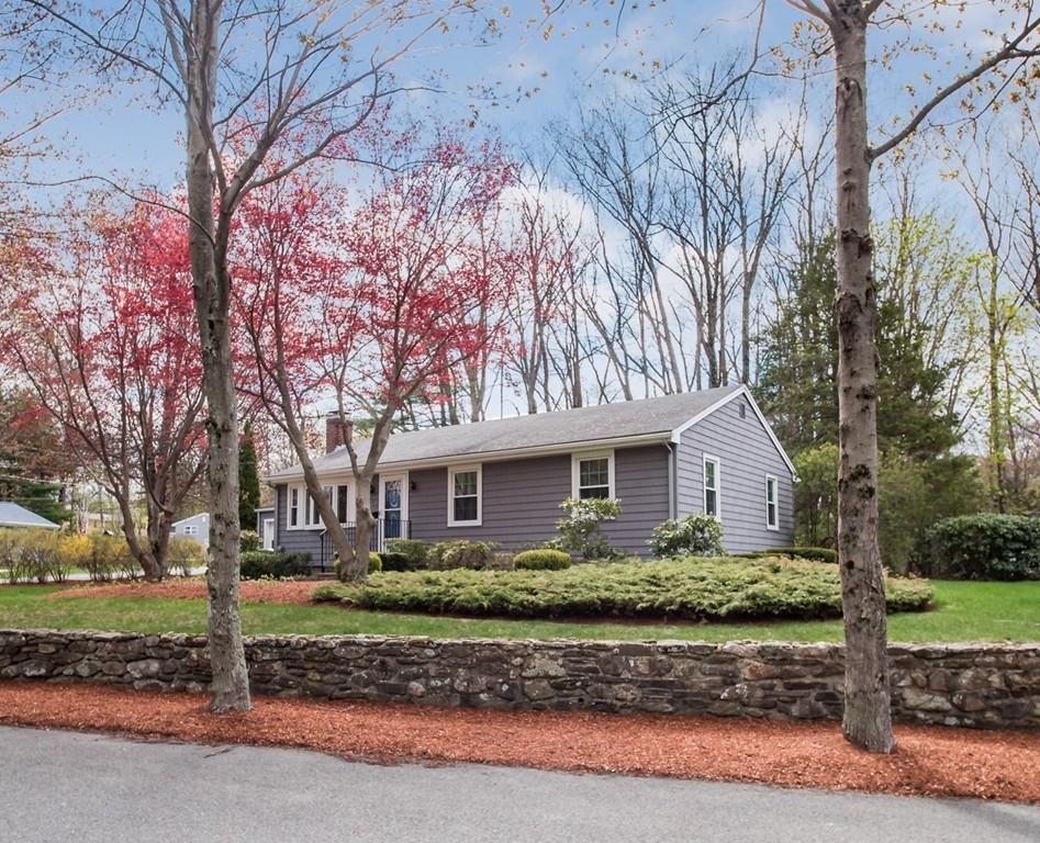 4 Chestnut Hill Road Holden, MA 01520 - Photo 2 of 31 Gallery Image 2