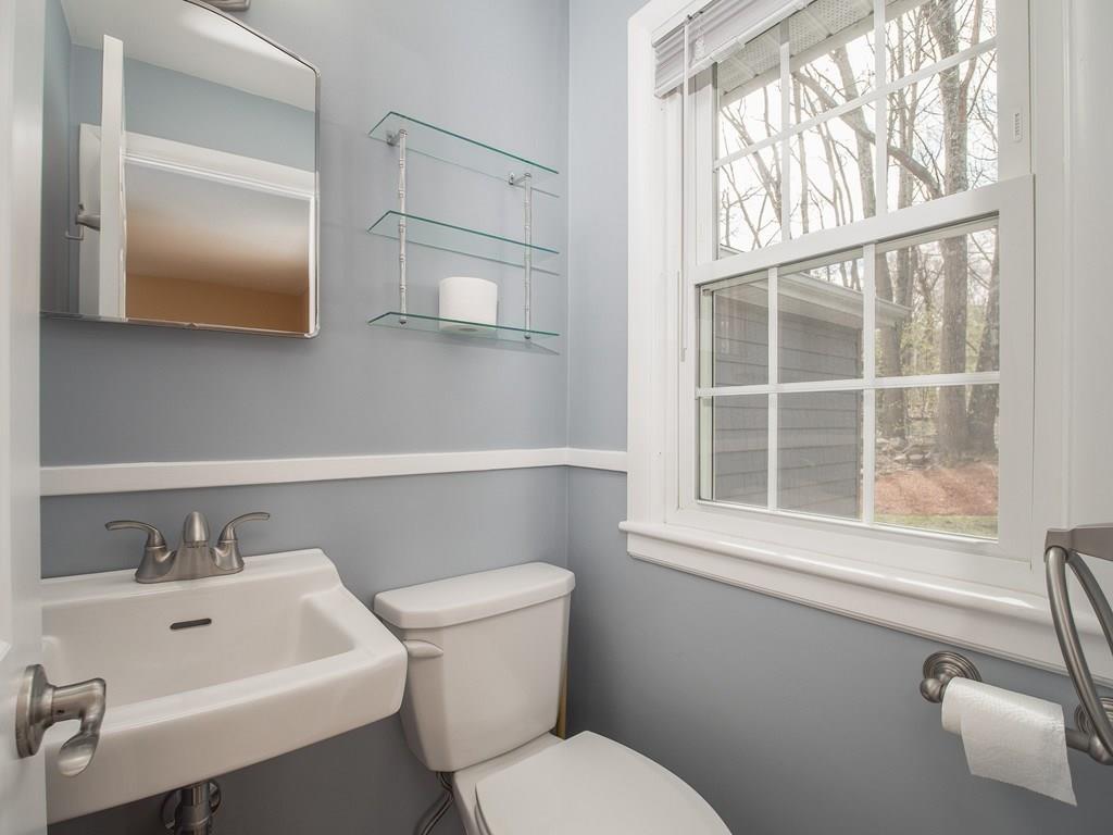 4 Chestnut Hill Road Holden, MA 01520 - Photo 23 of 31 Gallery Image 23