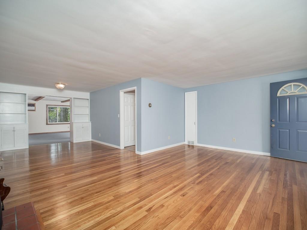 4 Chestnut Hill Road Holden, MA 01520 - Photo 5 of 31 Gallery Image 5