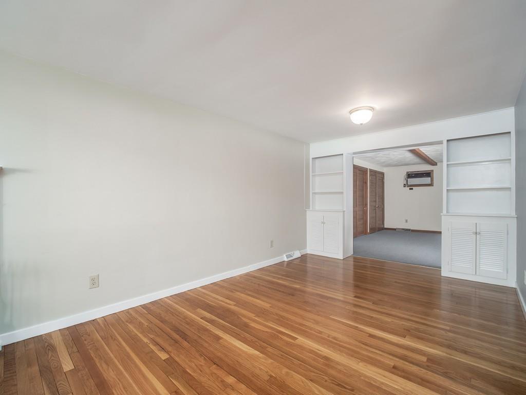 4 Chestnut Hill Road Holden, MA 01520 - Photo 6 of 31 Gallery Image 6