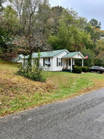 $220,000 | 715 Miller Road, Pikeville, TN 37367