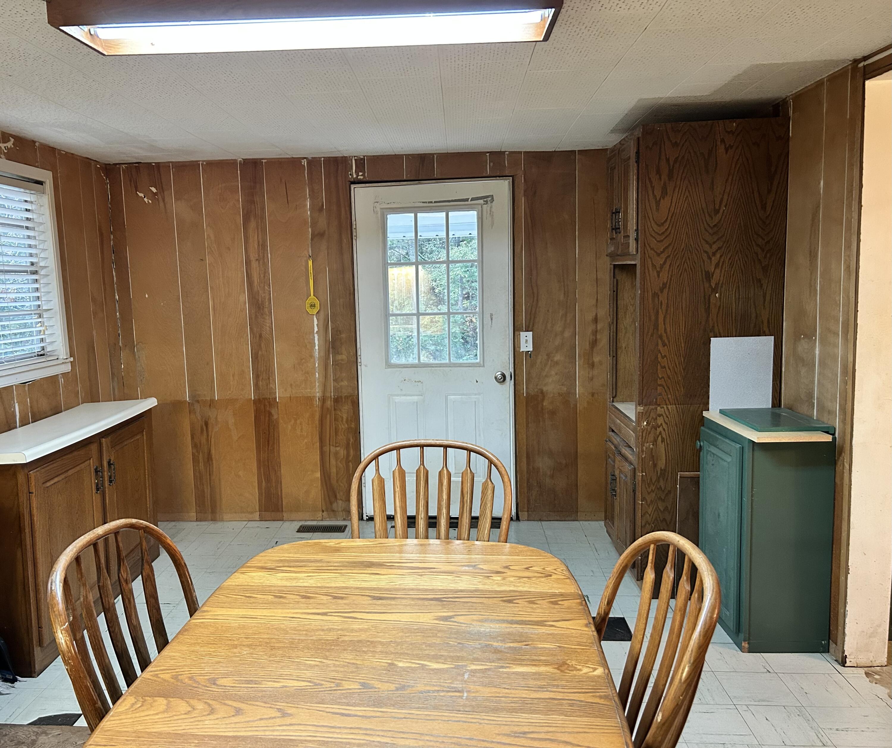 715 Miller Road Pikeville, TN 37367 - Photo 5 of 21 IMG_3549