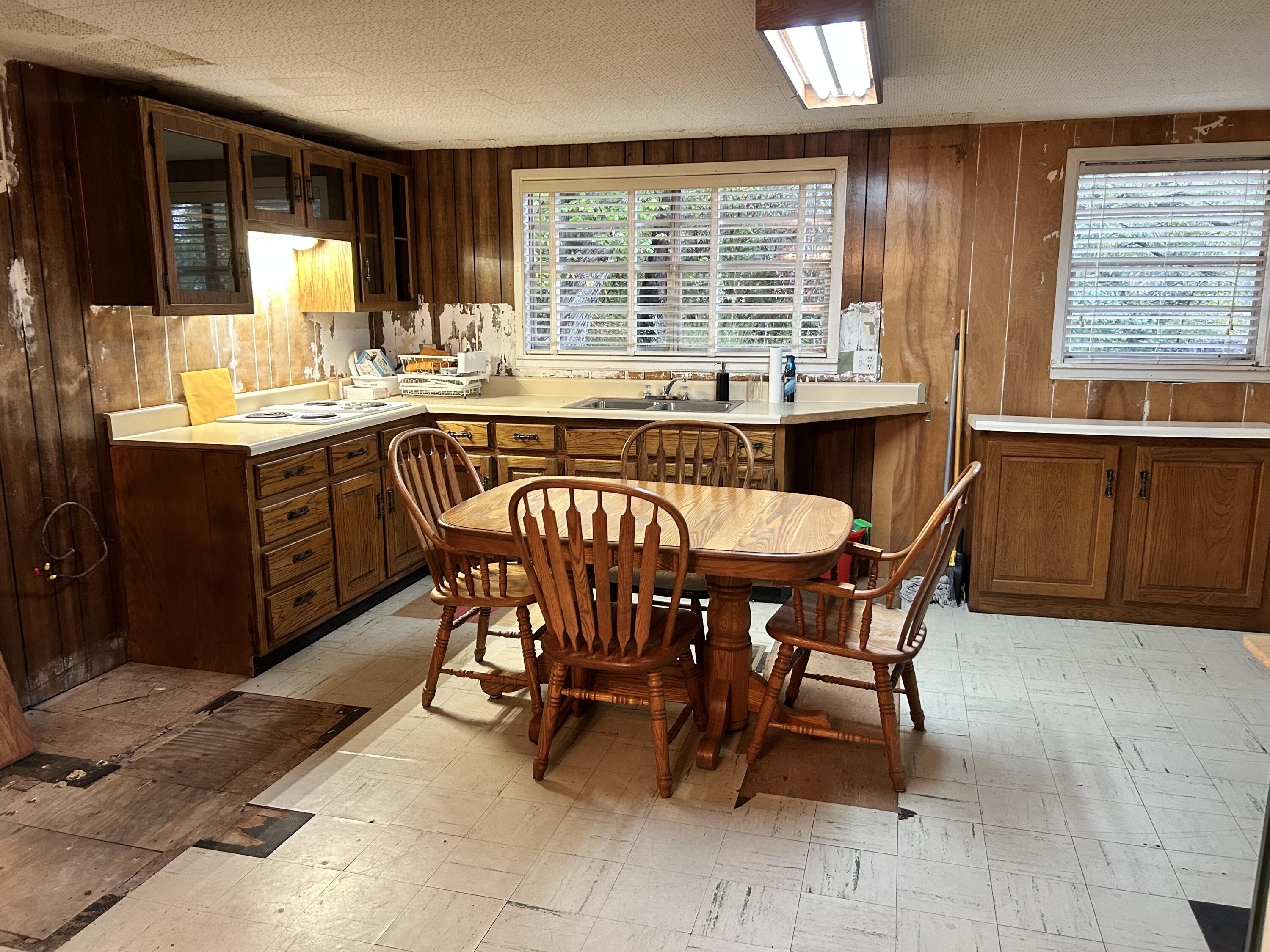 715 Miller Road Pikeville, TN 37367 - Photo 9 of 21 IMG_3546