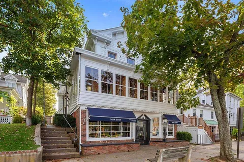 $13,750,000 | 3 Madison Street, Sag Harbor, NY 11963