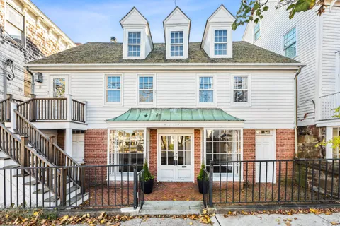 $13,750,000 | 3 Madison Street, Sag Harbor, NY 11963