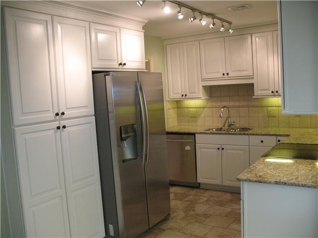 1015 Gen George Patton Road, Unit 1015 Nashville, TN 37221 - Photo 4 of 14 Kitchen